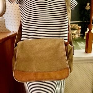 VINTAGE L.L. BEAN CANVAS AND LEATHER MESSENGER BAG